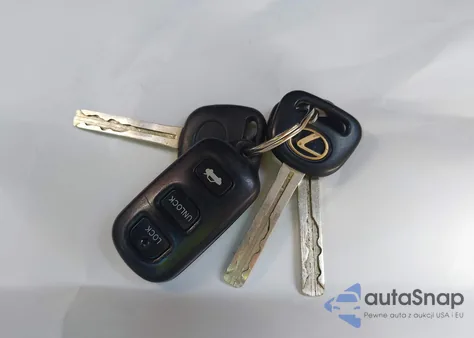 1997 Lexus Sc 400 z USA, uszkodzony, nr VIN JT8CH32Y8V1000290